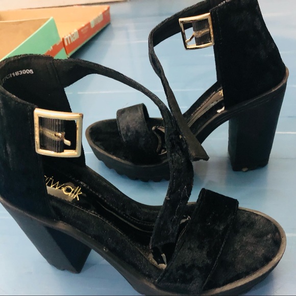 Catwalk block heels - Picture 6 of 15